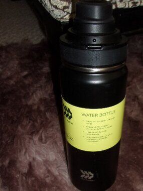 24oz Vacuum Insulated Stainless Steel Water Bottle Black All in Motion New